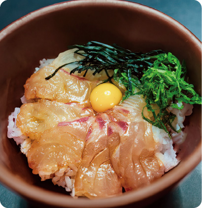 天然鯛の漬け丼
